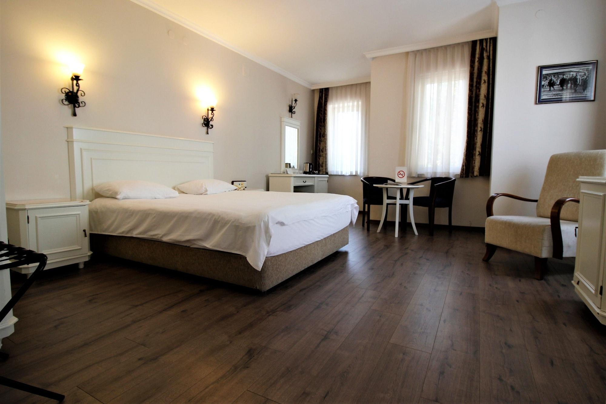 Montania Town Hotel Mudanya Exterior foto
